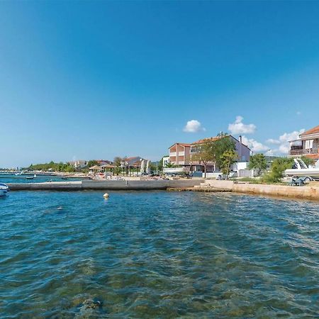 Apartments In Turanj, 20M From The Beach Сукошан Екстер'єр фото