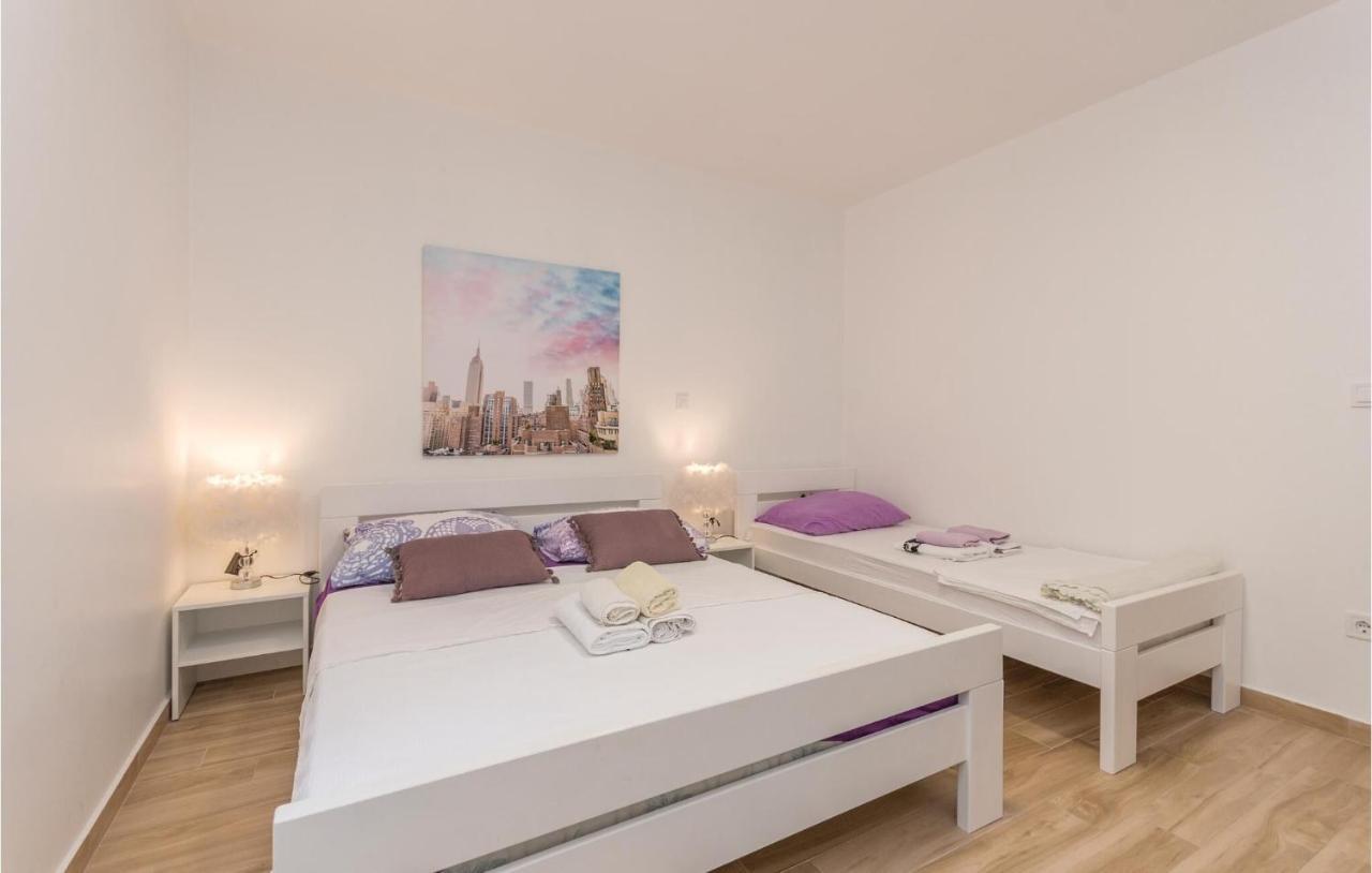 Apartments In Turanj, 20M From The Beach Сукошан Екстер'єр фото